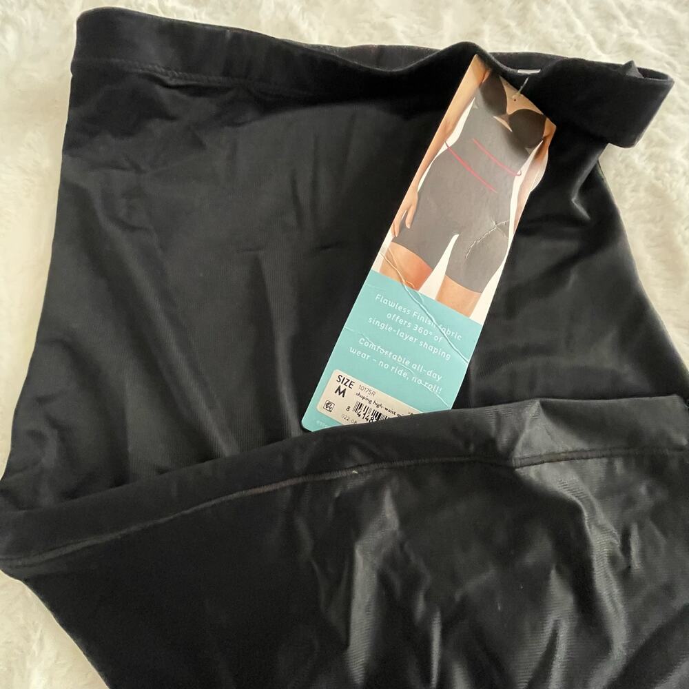 NWT new spanx Assets High Waisted Mid Thigh Shape wear size medium